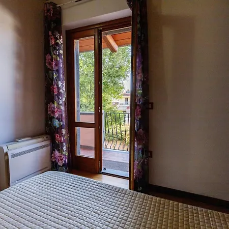 Casa Lilla 1 E 2 Apartment