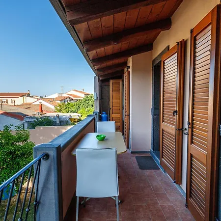 Apartment Casa Lilla 1 E 2 Casa Indipendente Con Giardino Oristano