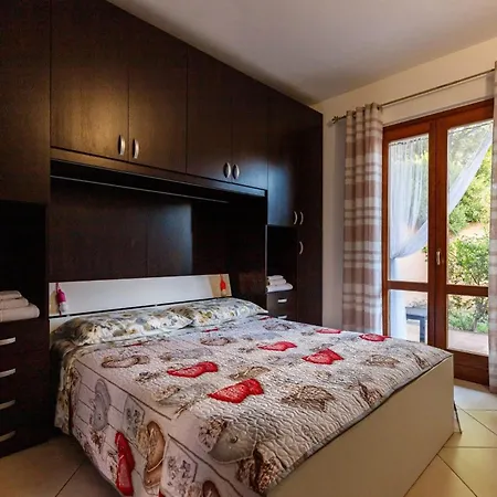 Apartment Casa Lilla 1 E 2 Casa Indipendente Con Giardino Oristano