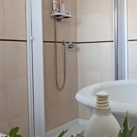 Casa Lilla 1 E 2 Apartment Oristano