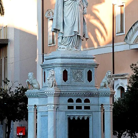 Casa Lilla 1 E 2 * Oristano