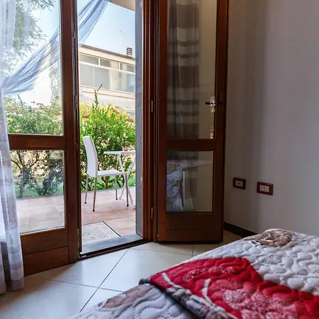 Casa Lilla 1 E 2 Casa Indipendente Con Giardino * Oristano