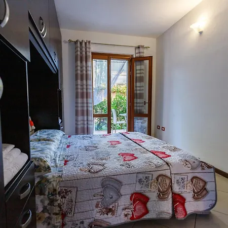 Appartamento Casa Lilla 1 E 2 Casa Indipendente Con Giardino