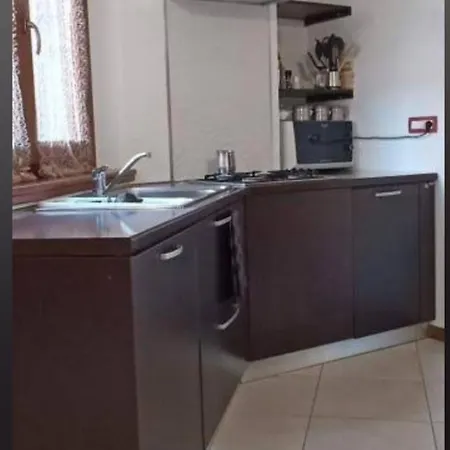 Casa Lilla 1 E 2 Casa Indipendente Con Giardino Oristano