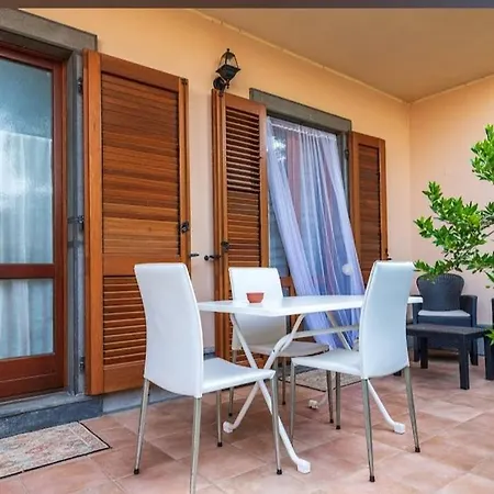 Casa Lilla 1 E 2 Casa Indipendente Con Giardino Appartamento