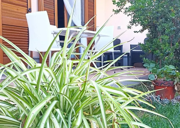 Casa Lilla 1 E 2 Casa Indipendente Con Giardino