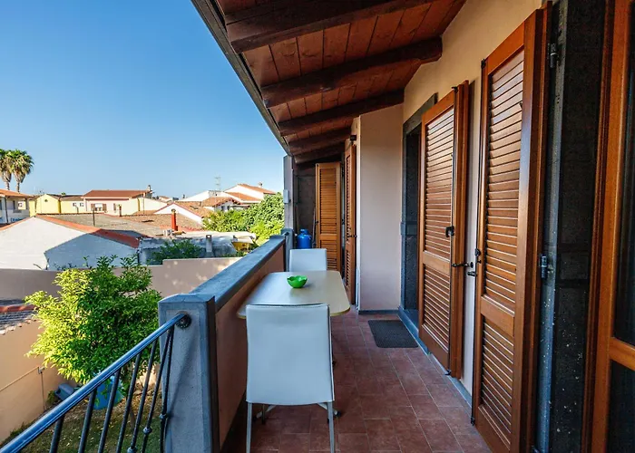 Апартаменты Casa Lilla 1 E 2 Casa Indipendente Con Giardino Ористано