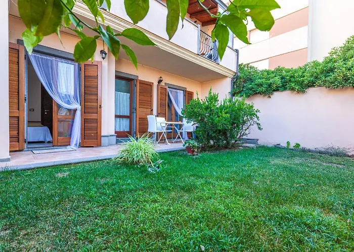 Casa Lilla 1 E 2 Casa Indipendente Con Giardino Ористано