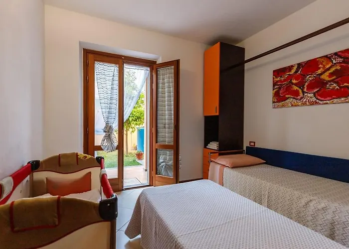 Casa Lilla 1 E 2 Casa Indipendente Con Giardino Апартаменты Ористано